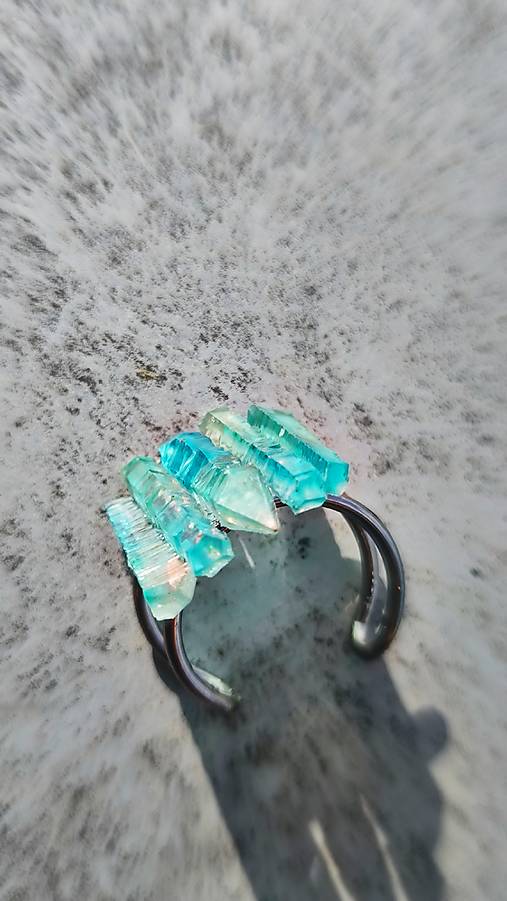 Prsteň zamrznuté svetlo