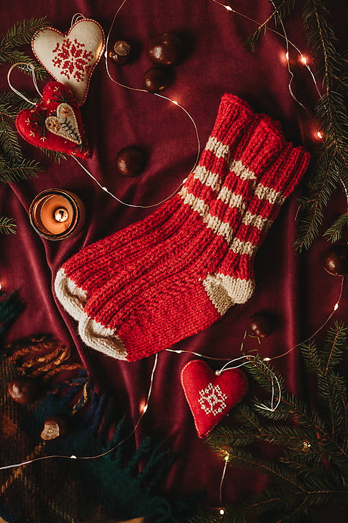 Ponožky, pančuchy, obuv - Pletené vlnené ponožky "Čas Vianoc" - 17887939_