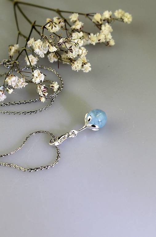 Náhrdelníky - akvamarín prívesokv striebre + retiazka ako darček - 17887038_