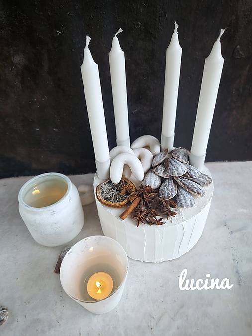 Dekorácie - Adventný svietnik Medvedie labky - 17886741_