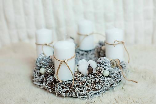 Dekorácie - Adventný veniec - 17887035_