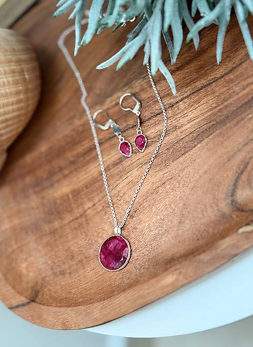 Strieborná 925/1000 súprava s rubínom