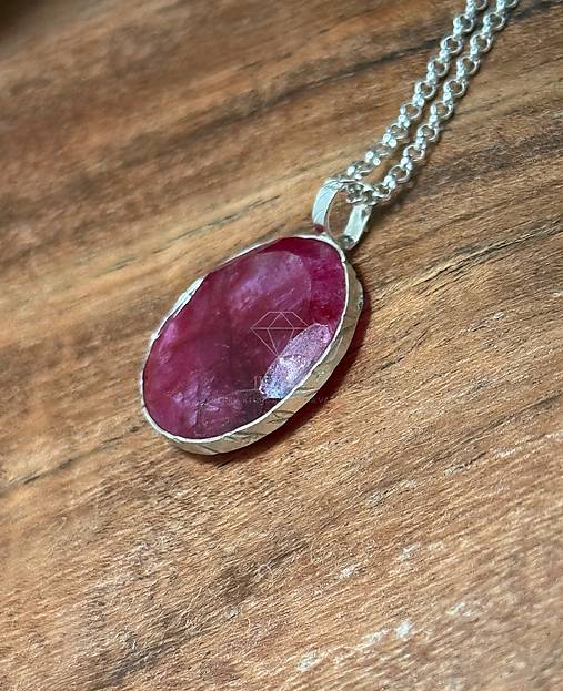 Strieborná 925/1000 súprava s rubínom