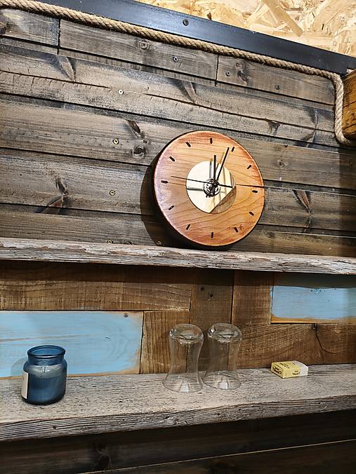 Hodinky nástenné okrúhle