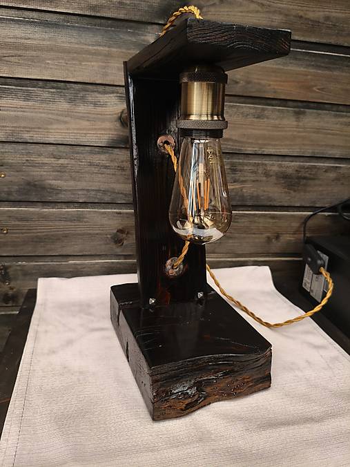 Lampa nočná vidiecká