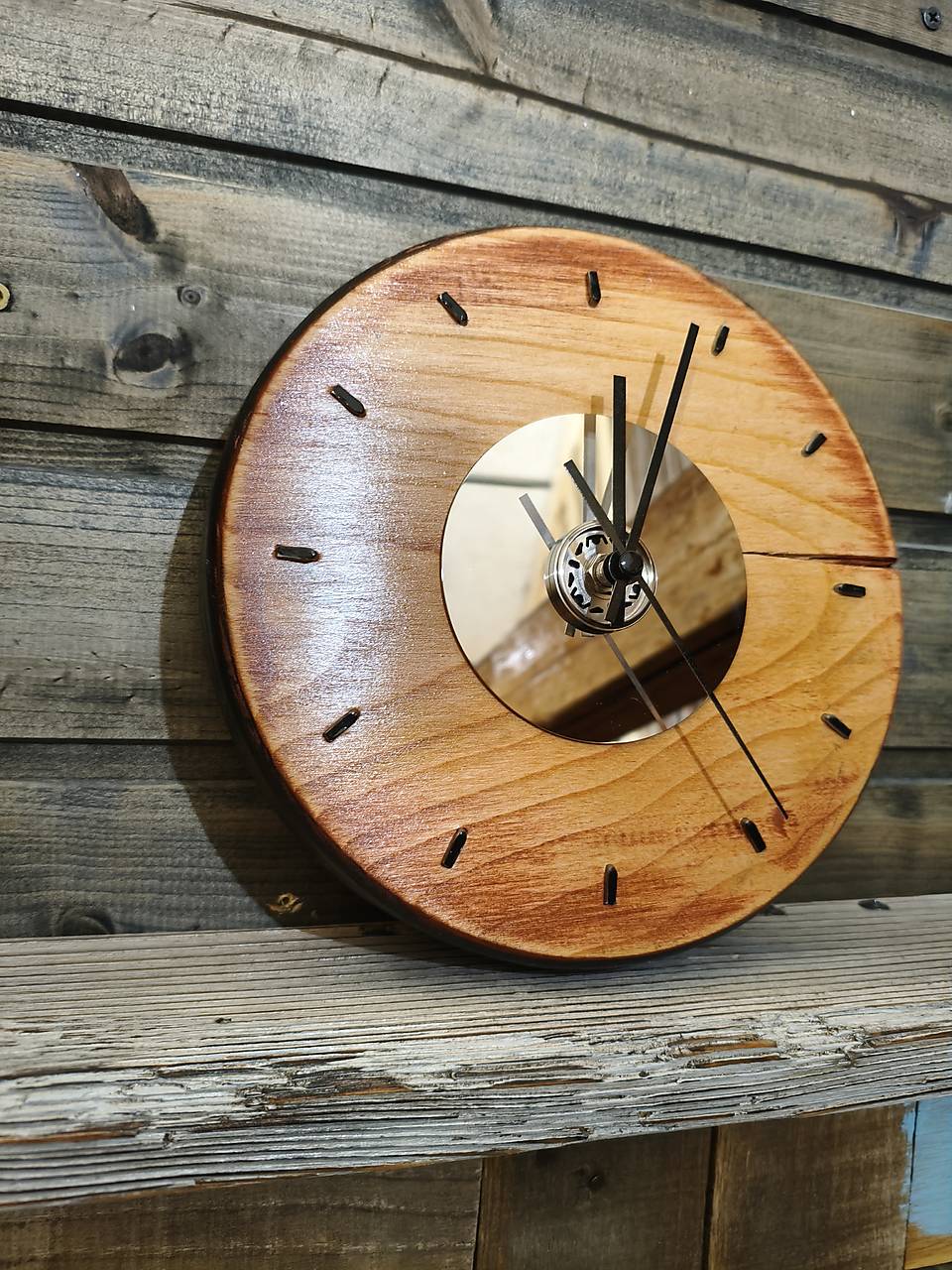 Hodinky nástenné okrúhle