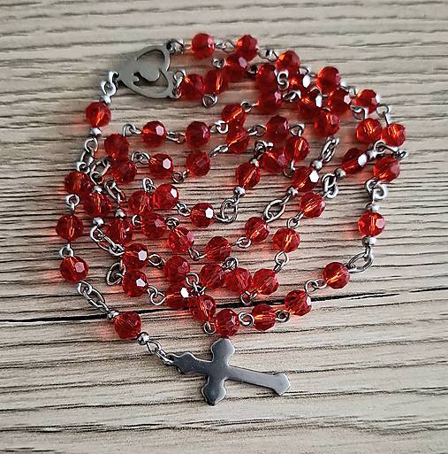 Náhrdelníky - Ruženec/oceľ sedembolestný - červená - 17895600_