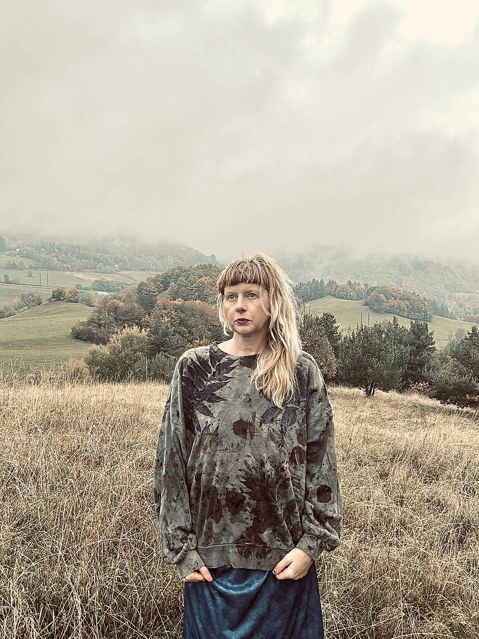 mikina ecoprint tmavoseda