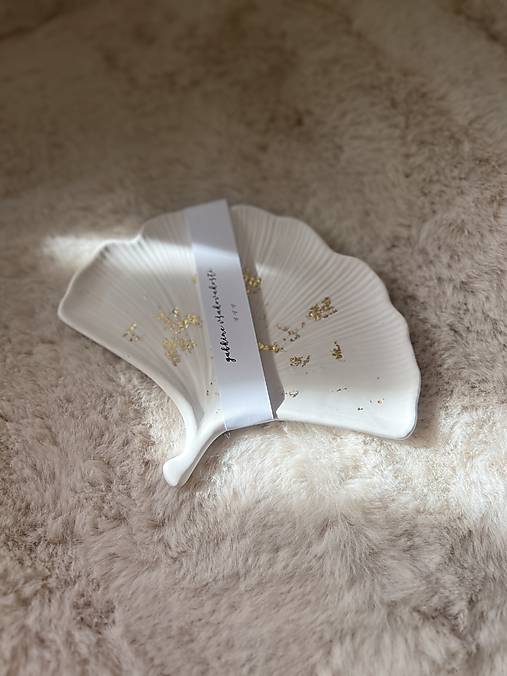 Sojová sviečka/tácka, miska z jesmonitu, dekorácia (Ginko podtácka 1404)