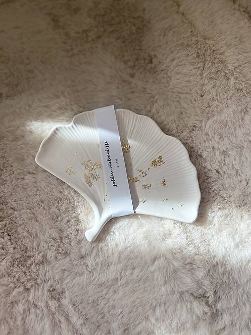 Sojová sviečka/tácka, miska z jesmonitu, dekorácia (Ginko podtácka 1404)