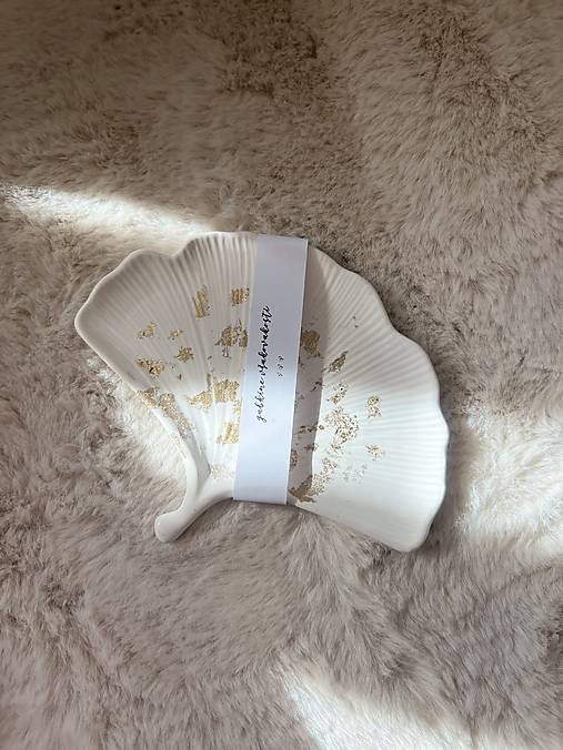 Sojová sviečka/tácka, miska z jesmonitu, dekorácia (Ginko podtácka 1404)