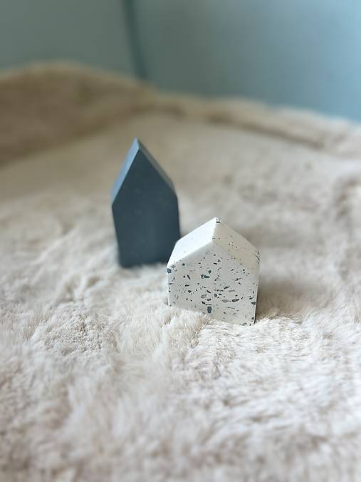 Sojová sviečka/tácka, miska z jesmonitu, dekorácia (Domček väčší modrý 1410)