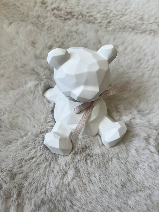 Sojová sviečka/tácka, miska z jesmonitu, dekorácia (Macko držiak na telefón - 1406)