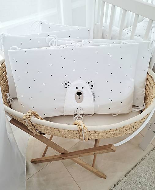 Detský textil - Mantinel do postieľky – bodky s bielym mackom - 17895359_