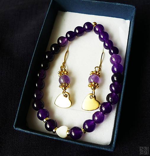 Sady šperkov - Darčeková sada šperkov - náramok a náušnice s liečivým kameňom ametystom v krabičke - 17897471_