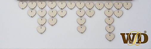 Dekorácie - Srdiečka k rodinnému kalendáru - 17896921_