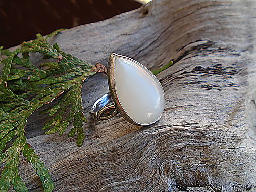 Strieborny prsteň Ag925 Mesačný kameň