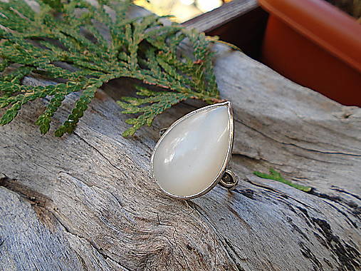 Strieborny prsteň Ag925 Mesačný kameň