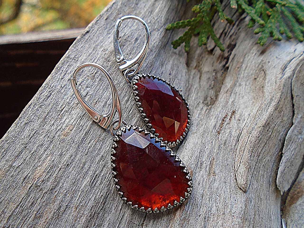 Strieborné náušnice Ag925 Granát