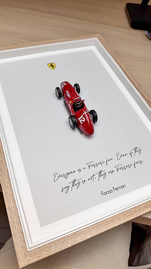 Ferrari + podkladový print + rám (pouze jeden kus)