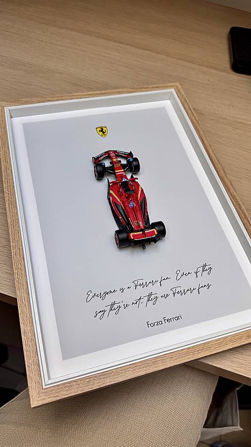 Ferrari + podkladový print + rám (pouze jeden kus)