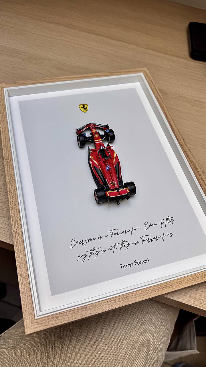 Ferrari + podkladový print + rám (pouze jeden kus)