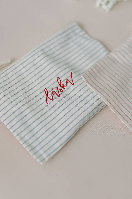 TAŠTIČKA LÁSKA (Modrá)