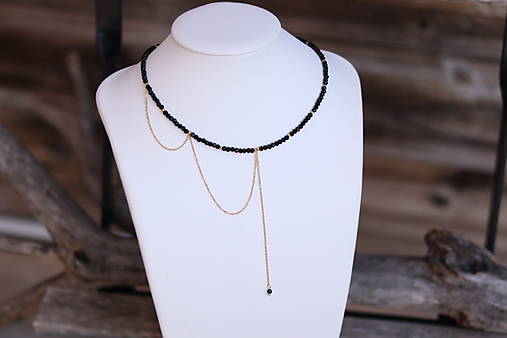 Náhrdelník choker spinel