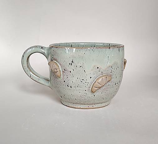 Nádoby - Keramický hrnček zelený s rohlíčkami - 17896844_