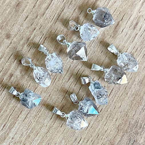 Herkimer Diamond Pendant / Prívesok Herkimer diamant P110a