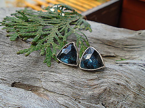 Strieborné náušnice Ag925 Kyanit