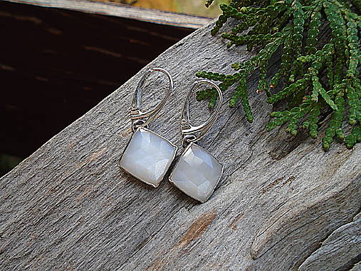 Strieborné náušnice Ag925 Mesačný kameň