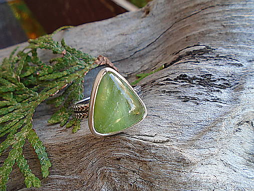 Strieborny prsteň Ag 925 Olivín