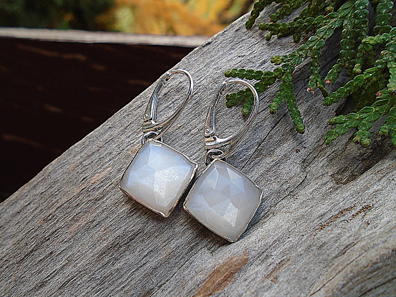 Strieborné náušnice Ag925 Mesačný kameň