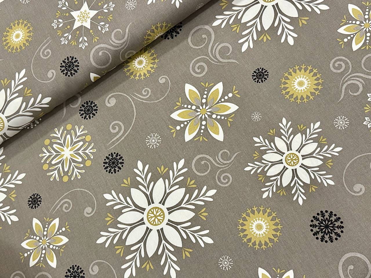 100% BAVLNA STOF FRANCÚZSKO/SNEHOVÉ VLOČKY