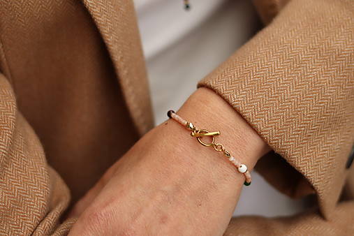 Náramok z mixu minerálov