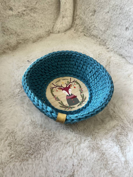 Háčkovaný vianočný košík  (Jelenček - 98KZ)