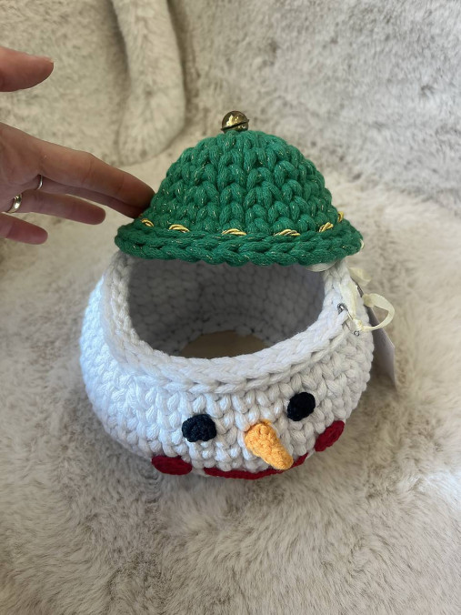 Háčkovaný vianočný košík  (Snehuliačik - 57KPz)