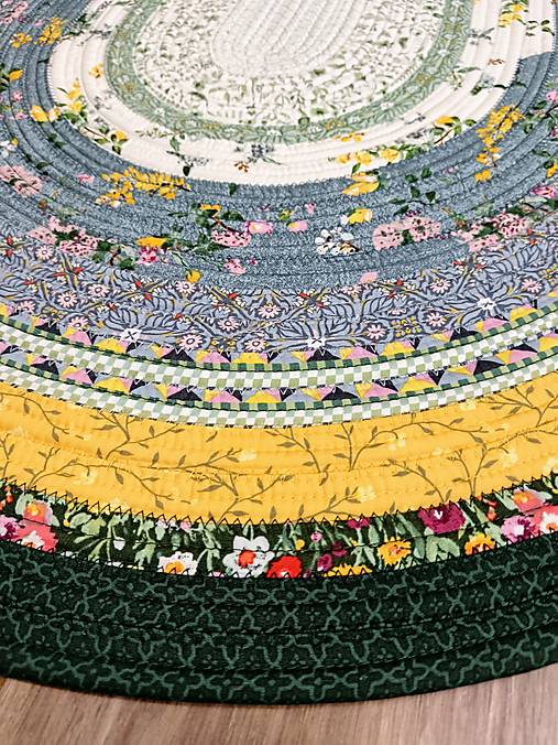 Jelly-Roll koberec Plentiful - žltý