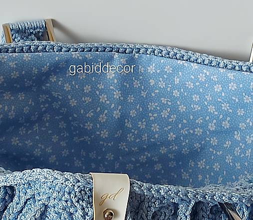 Luxusná elegantná háčkovaná kabelka