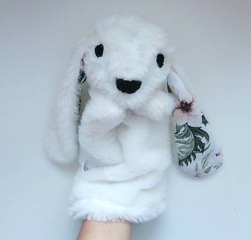 Maňuška zajko huňatý - Biely s kvietkovými uškami