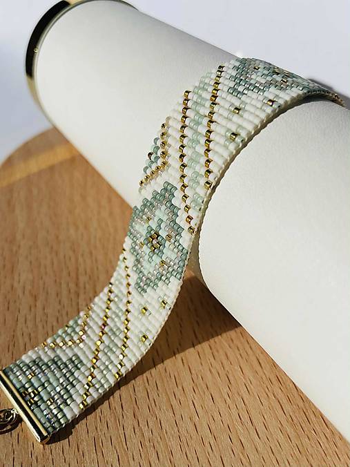 Náramky - Ručne Tkaný Miyuki Náramok "Lily" - 17907636_