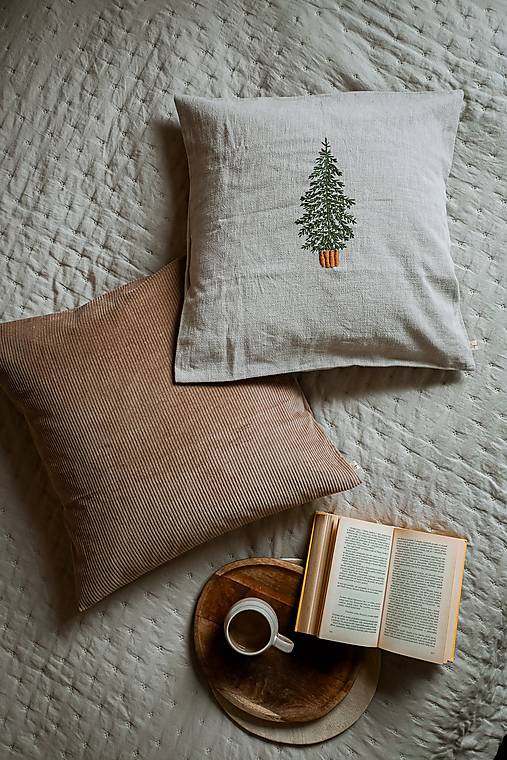 Úžitkový textil - Darčekový set 2 poťahov: Ľan + Ručná výšivka L + Menčester - béžová - 17914008_