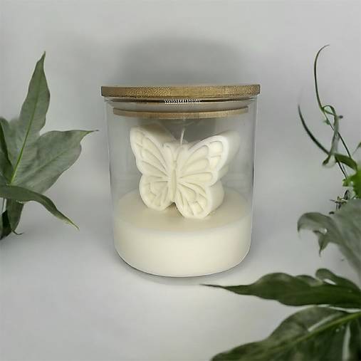 Motýľ v skle - sójová sviečka