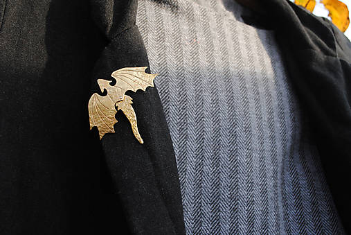 Mosadzná brošňa Drak