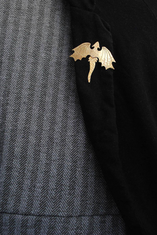 Mosadzná brošňa Drak