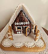 Dekorácie - Medovníková zimná chalúpka - dekór dreva - 17911582_