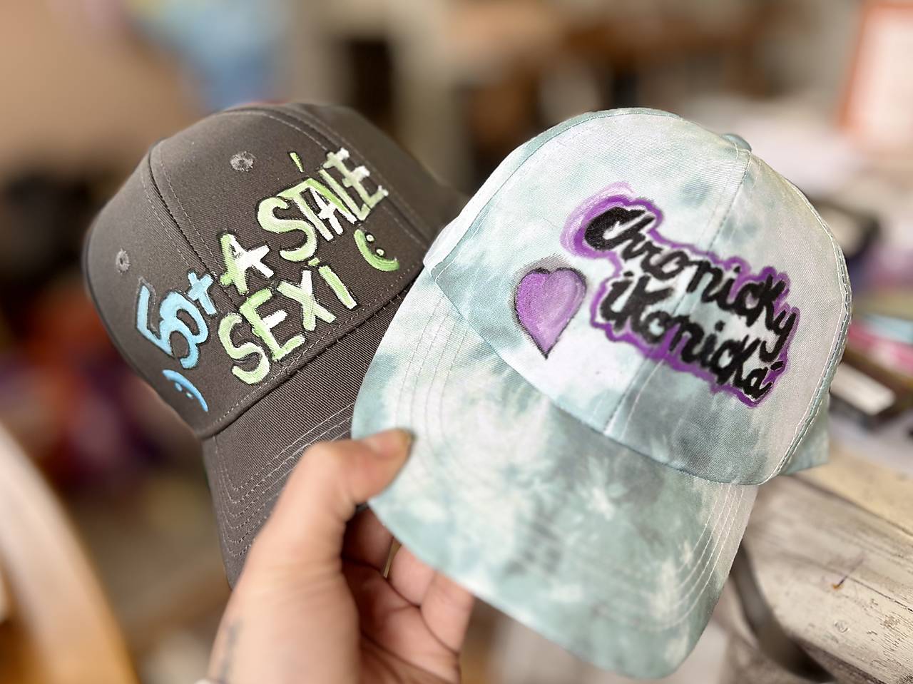 Maľované ručne, s dávkou trpezlivosti, nadhľadu a (ne)chronickej kreativity