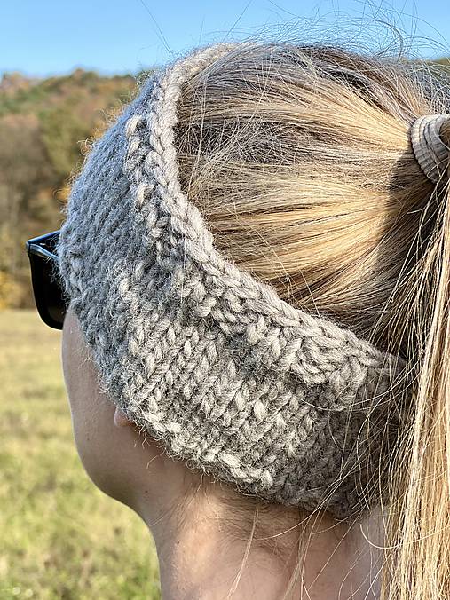 Čiapky, čelenky, klobúky - Šedá zimná čelenka Virgin wool - 17915898_