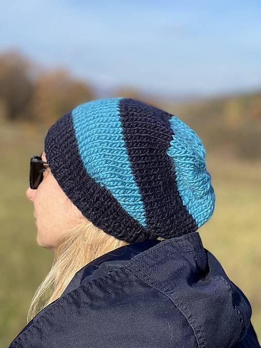 Čiapky, čelenky, klobúky - Modrá prúžkovaná čiapka Virgin wool - 17915945_
